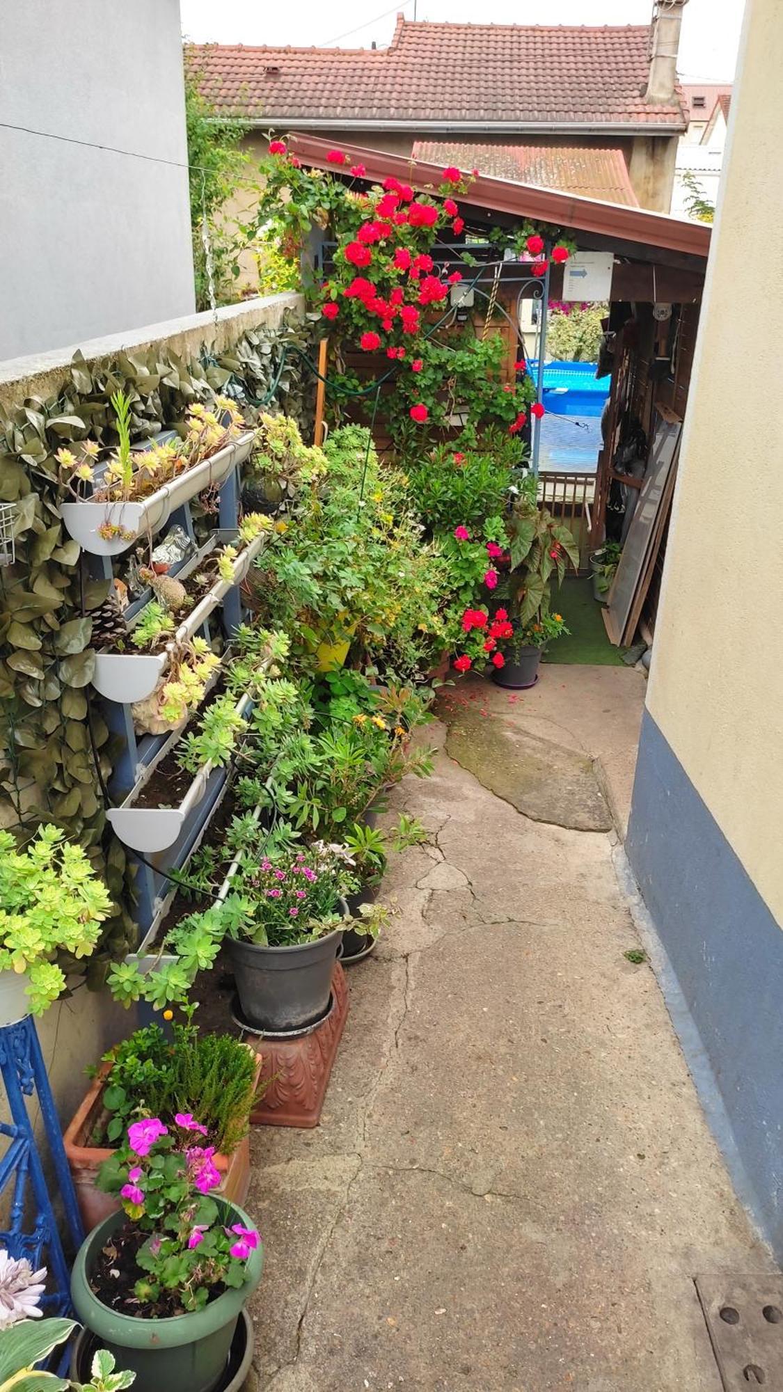 Un Deux Pieces Et Un Jardin A Villejuif Esterno foto